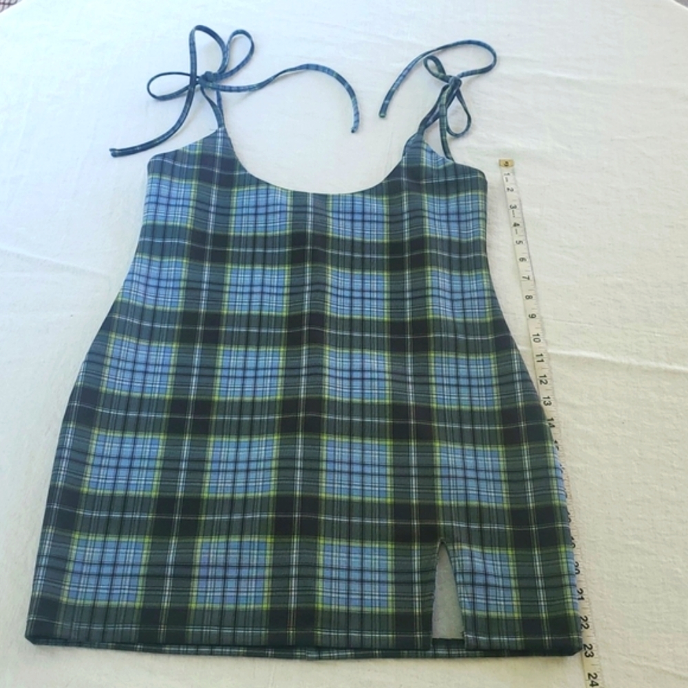 Fashion Nvova Womans top size large blue plaid